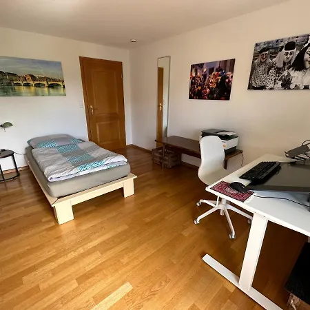 Ferienappartment Mit Homeoffice, 2 Schlafzimmer Mit Einzelbetten Weil am Rhein