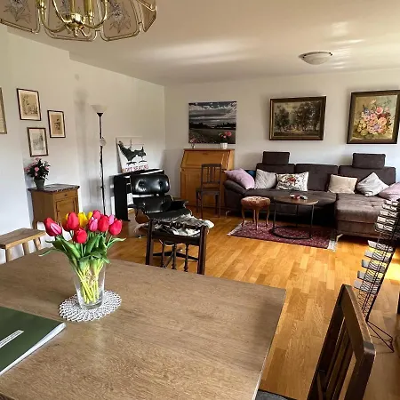 Ferienappartment Mit Homeoffice, 2 Schlafzimmer Mit Einzelbetten Apartment *
